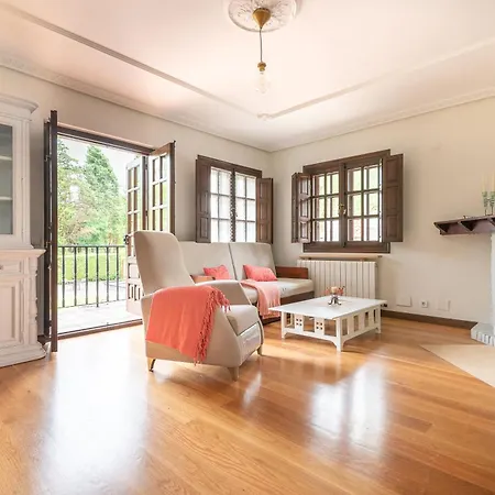 La Casa Del Vivar De La Granja En Valles Pasiegos Santa Maria de Cayon