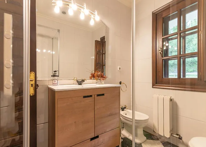 La Casa Del Vivar De La Granja En Valles Pasiegos Santa Maria de Cayon