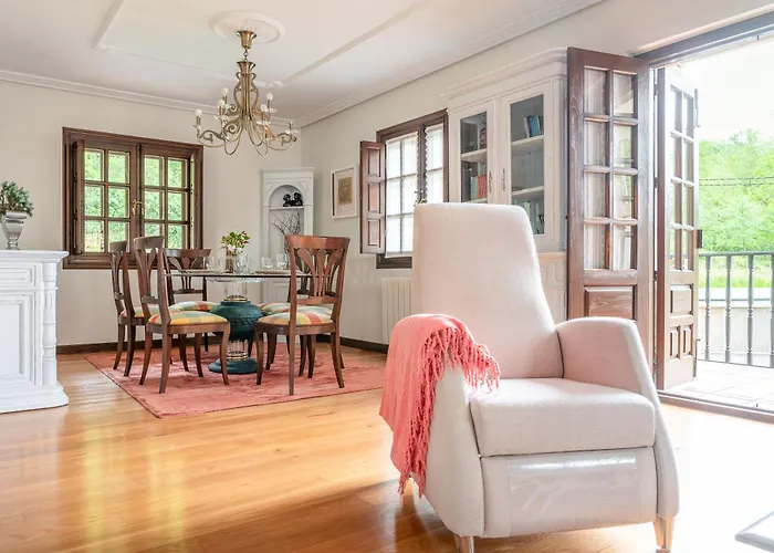 Casa vacanze La Casa Del Vivar De La Granja En Valles Pasiegos *